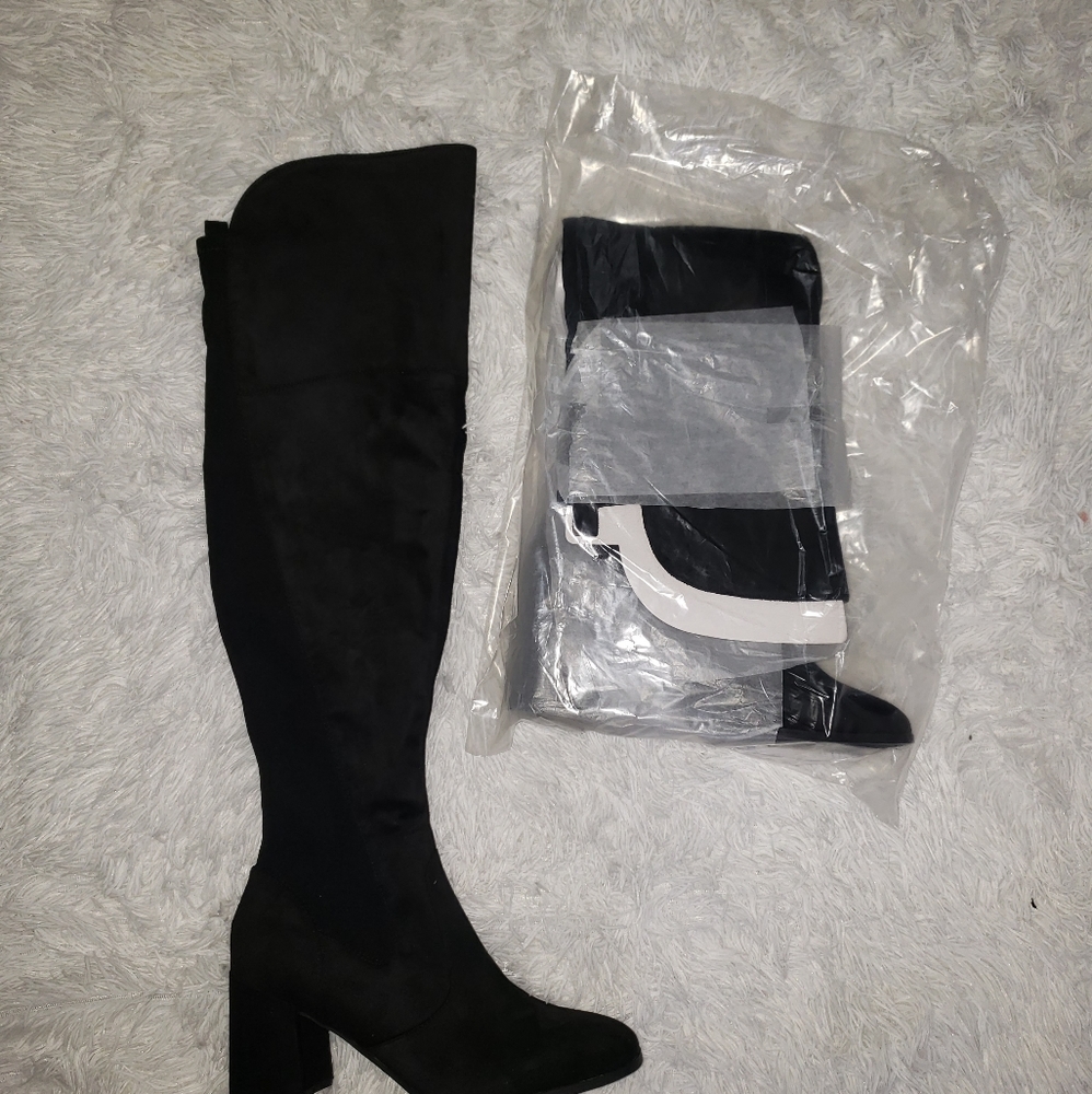 Unisa Womens Bryant Over the Knee Block Heel Boots